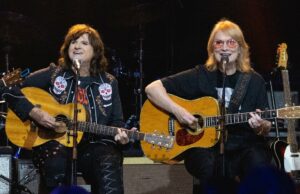 A cantora do Indigo Girls, Emily Saliers, é diagnosticada com dois distúrbios que afetam sua voz: ‘Não há cura’ meninas-índigo-sundance