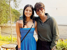 A doce mensagem de aniversário de Shreyanka para sua melhor amiga Arundhati A doce mensagem de aniversário de Shreyanka para sua melhor amiga Arundhati