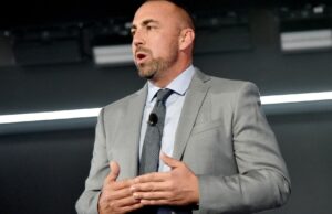 A empresa de mídia de Trump contrata Kevin McGurn, ex-Hulu e Vevo Exec, como CEO interino A empresa de mídia de Trump contrata Kevin McGurn, ex-Hulu e Vevo Exec, como CEO interino