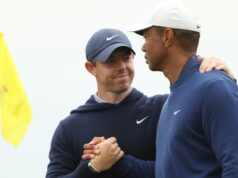 A esposa de Rory Mcllroy ficou ‘chateada’ com as mensagens noturnas de Tiger Woods para o marido Rory-McIlroy-e-Erica-Stoll-GettyImages-2270442368
