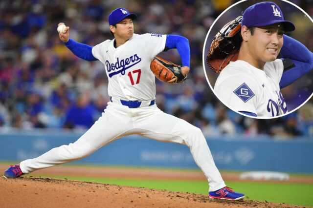O jogador bidirecional do Los Angeles Dodgers, Shohei Ohtani, arremessa durante um jogo.