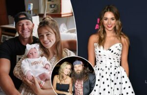 A estrela de ‘Duck Dynasty’, Sadie Robertson, fala sobre o momento em que sua filha de oito meses engasgou e parou de respirar A estrela de 'Duck Dynasty', Sadie Robertson, fala sobre o momento em que sua filha de oito meses engasgou e parou de respirar