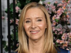 A estrela de ‘Friends’ Lisa Kudrow diz que novas sitcoms têm ‘muito medo’ de fazer piadas que deixem as pessoas ‘desconfortáveis’: ‘Não estou acreditando’ A estrela de 'Friends' Lisa Kudrow diz que novas sitcoms têm 'muito medo' de fazer piadas que deixem as pessoas 'desconfortáveis': 'Não estou acreditando'