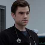 A estrela de 'The Pitt', Patrick Ball, chora ao falar sobre sua dívida de empréstimo estudantil: “É um fardo enorme para carregar, e muitas pessoas o carregam”