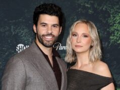 A estrela de ‘Vampire Diaries’ Candice King se casa com Steven Krueger em um casamento íntimo A estrela de 'Vampire Diaries' Candice King se casa com Steven Krueger em um casamento íntimo
