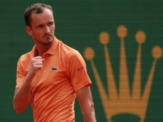 A estrela do tênis Daniil Medvedev destrói a raquete em meio a um colapso selvagem no meio da partida GettyImages-2231918038 Daniil Medvedev 2025 Aberto dos EUA