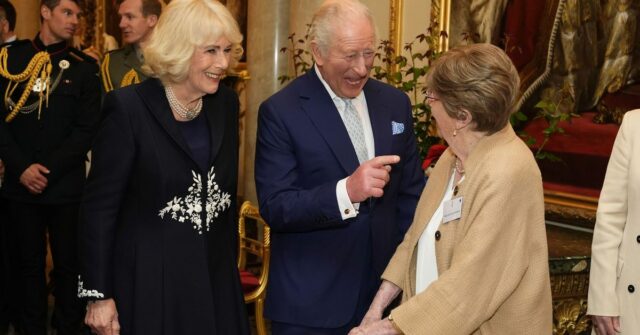 Rei Carlos III e Rainha Camilla 
