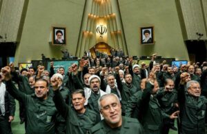 À medida que a diplomacia falha, especialista iraniano diz que o Médio Oriente está à beira de uma escalada militar Com muitos dos antigos líderes do IRGC eliminados, o Irão é liderado por uma estrutura de comando esgotada e dispersa, impulsionada por um extremismo que é difícil para o Ocidente compreender plenamente. (crédito: MAJID ASGARIPOUR/WANA (AGÊNCIA DE NOTÍCIAS DA ÁSIA OCIDENTAL) VIA REUTERS)