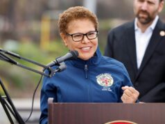À medida que a eleição se aproxima, a prefeita de Los Angeles, Karen Bass, oferece cortes de curto prazo nas taxas de produção de filmes À medida que a eleição se aproxima, a prefeita de Los Angeles, Karen Bass, oferece cortes de curto prazo nas taxas de produção de filmes