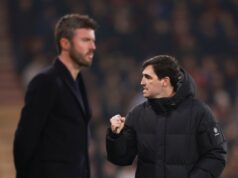 A mistura de ‘calma e raiva’ de Michael Carrick deveria ser desejada em vez da ‘abordagem honesta’ do técnico vinculado ao Man Utd – opinião A mistura de 'calma e raiva' de Michael Carrick deveria ser desejada em vez da 'abordagem honesta' do técnico vinculado ao Man Utd - opinião