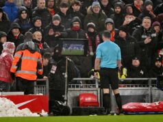 A nomeação do árbitro para Man Utd x Chelsea uma vez ignorou o pedido de desculpas de Bruno Fernandes A nomeação do árbitro para Man Utd x Chelsea uma vez ignorou o pedido de desculpas de Bruno Fernandes