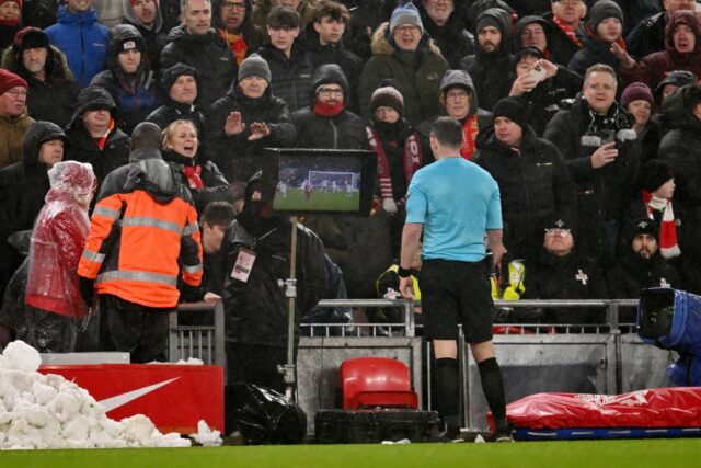 A nomeação do árbitro para Man Utd x Chelsea uma vez ignorou o pedido de desculpas de Bruno Fernandes
