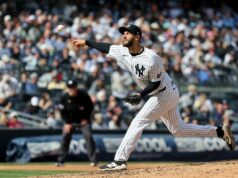 A passagem pela Triple-A de Jake Bird ajudou a construir forças antes de um início promissor dos Yankees O arremessador do New York Yankees, Jake Bird (59), lançou um arremesso durante a 7ª entrada contra o Miami Marlins.