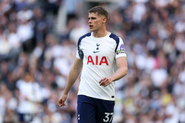 A previsão de Rio Ferdinand para Micky van de Ven é emocionante em meio às ligações de transferência do Man Utd
