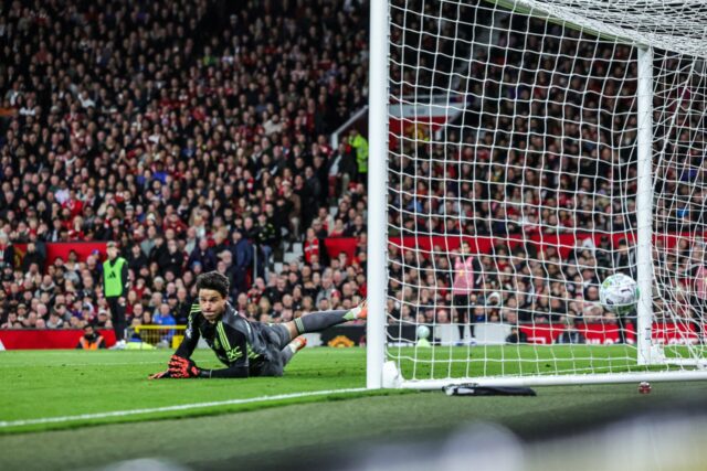 A principal fraqueza de Senne Lammens surgiu contra o Leeds, mas ele ainda consolidou seu status no Man Utd
