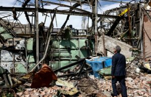 A principal universidade do Irã é bombardeada enquanto os EUA e Israel intensificam os ataques; 34 mortes A principal universidade do Irã é bombardeada enquanto os EUA e Israel intensificam os ataques; 34 mortes