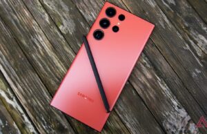 A próxima grande atualização One UI do Samsung Galaxy S23 entra em teste beta Samsung Galaxy S25 Ultra (esquerda) e Samsung Galaxy S26 Ultra