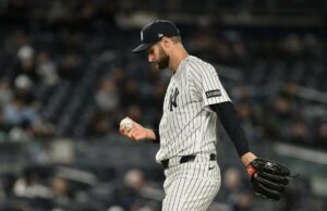 A recuperação tardia dos Yankees fica aquém depois que o bullpen implode na derrota para o Marlins A recuperação tardia dos Yankees fica aquém depois que o bullpen implode na derrota para o Marlins