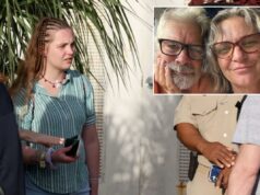 A resposta cortante da filha de Lynette Hooker ao padrasto depois que ele fugiu das Bahamas – quando sua busca pela mãe desaparecida começa Karli Aylesworth conversando com um policial enquanto Steven está próximo em Marsh Harbour, Bahamas.