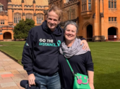 A saúde do ex-australiano do ano é ‘um pouco mais difícil’ na batalha contra o câncer no cérebro Professor Richard Scolyer com sua esposa, Dra. Katie Nicoll.