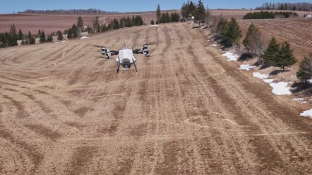 A semeadura com drones dá aos agricultores do PEI uma vantagem na temporada
