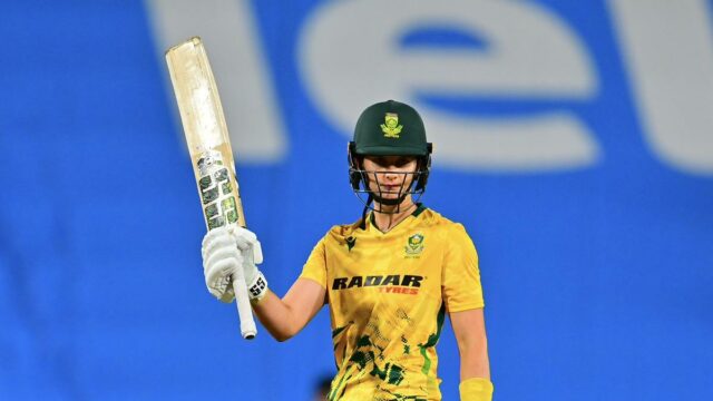 A seqüência de dois anos de invencibilidade da Índia termina com a África do Sul liderada por Wolvaardt fechando a série 3-0
