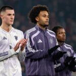 A situação esquecida do atacante do Man Utd pode mudar mais uma vez em meio às ligações entre Juventus e Napoli