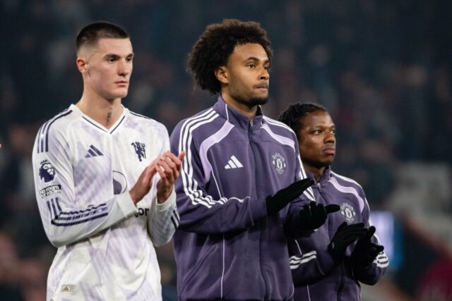 A situação esquecida do atacante do Man Utd pode mudar mais uma vez em meio às ligações entre Juventus e Napoli
