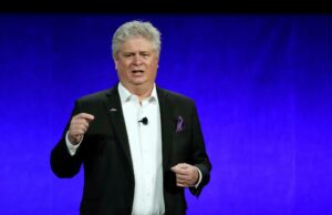 A última tomada de poder de Hollywood: por que os proprietários de cinemas estão reagindo A última tomada de poder de Hollywood: por que os proprietários de cinemas estão reagindo