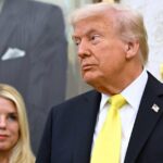 A procuradora-geral dos EUA, Pam Bondi, esperava salvar o seu emprego ou, pelo menos, ganhar um pouco mais de tempo – até o verão – para conseguir uma saída elegante.