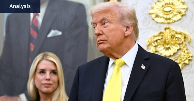 A procuradora-geral dos EUA, Pam Bondi, esperava salvar o seu emprego ou, pelo menos, ganhar um pouco mais de tempo – até o verão – para conseguir uma saída elegante.