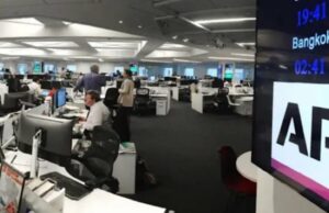 AP Pangkas Ratusan Staf, AI Disebut Jadi Biang Kerok AP Pangkas Ratusan Staf, AI Disebut Jadi Biang Kerok