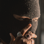 ASSISTIR: Ladrões mascarados Rob Texas Joalheria em assalto 'Mob-Style'