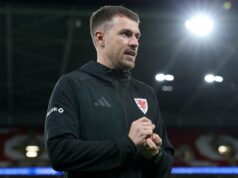 Aaron Ramsey, ex-jogador do Arsenal e do País de Gales, aposentado Aaron Ramsey, ex-jogador do Arsenal e do País de Gales, aposentado