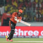 Abhishek Sharma marca seu IPL cinquenta mais rápido na competição contra Chennai Super Kings