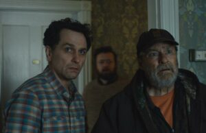 Acenando para ‘Tubarão’, ‘Widow’s Bay’ lança uma sombra em uma ilha com acontecimentos estranhos Acenando para 'Tubarão', 'Widow's Bay' lança uma sombra em uma ilha com acontecimentos estranhos