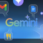 Mão segurando uma pilha de livros com o logotipo do Google Gemini no topo