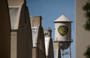 Acionistas da Warner Bros. aprovam polêmica aquisição da Paramount por US$ 111 bilhões Acionistas da Warner Bros. aprovam polêmica aquisição da Paramount por US$ 111 bilhões