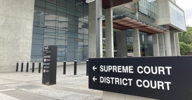 Supremo Tribunal de Brisbane, Supremo Tribunal de Queensland, Tribunal Distrital de Brisbane, Tribunal Distrital de Queensland.