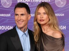 Adam Levine e Behati Prinsloo Cuddle Close no Prêmio Revelação de 2026 Adam-Levine-e-Behati-Prinsloo-inline-GettyImages-2271986963