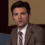 Adam Scott diz que 'parques e recreação' na era Trump seriam 'um pouco diferentes': a América 'pode ​​ter perdido o que restou de sua inocência'