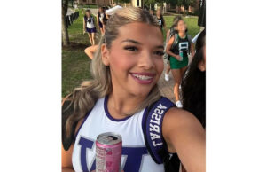 Adolescente do Texas morreu devido a ‘coração dilatado’ causado por ‘grandes quantidades de cafeína’ de bebida energética, afirma advogado: relatórios Uma foto de Larissa Nicole RodriguezCrédito: Casa Funerária Salinas