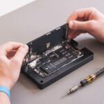 Reparos DIY de dispositivos Apple agora com suporte total no Canadá | Reparo do iPhone em andamento