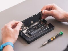 Agora você pode comprar peças de reparo oficiais para MacBook Neo, iPhone 17e, Studio Display XDR e mais Reparos DIY de dispositivos Apple agora com suporte total no Canadá | Reparo do iPhone em andamento