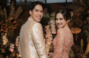 Ahmad Dhani Bocorkan Tanggal Nikah El Rumi e Syifa Hadju, Digelar de Dua Kota Sekaligus! Ahmad Dhani Bocorkan Tanggal Nikah El Rumi e Syifa Hadju, Digelar de Dua Kota Sekaligus!