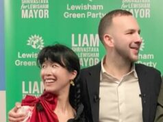 Ainda pensando em votar no VERDE? Conheça o vereador que chamou David Lammy de ‘coco’ e o argentino que acredita que a Grã-Bretanha deveria devolver as Malvinas Hau-Yu Tam (foto à esquerda, com o líder do partido Zack Polanski), vice-líder dos Verdes em Lewisham, sudeste de Londres, chamou o secretário de Justiça David Lammy e a ex-secretária do Interior Priti Patel de 'cocos' em uma calúnia racial vil