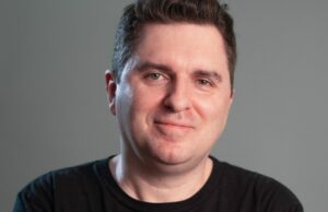 Alan Melikdjanian, estrela do YouTube de ‘Captain Disillusion’, fecha acordo inicial com o Streamer Nebula; Série de ficção científica com script em andamento (EXCLUSIVO) Alan Melikdjanian, estrela do YouTube de 'Captain Disillusion', fecha acordo inicial com o Streamer Nebula; Série de ficção científica com script em andamento (EXCLUSIVO)