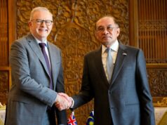 Albanese e Anwar encontram pontos em comum na defesa do Papa contra Trump Lisa Visentin