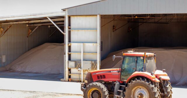 Além do portão da fazenda: desvendando a mecânica do plano de importação de fertilizantes
