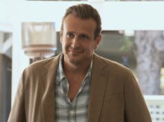 Alice se preocupa com o fato de Jimmy ser um Nester vazio no clipe final da 3ª temporada de ‘Shrinking’ Alice se preocupa com o fato de Jimmy ser um Nester vazio no clipe final da 3ª temporada de 'Shrinking'